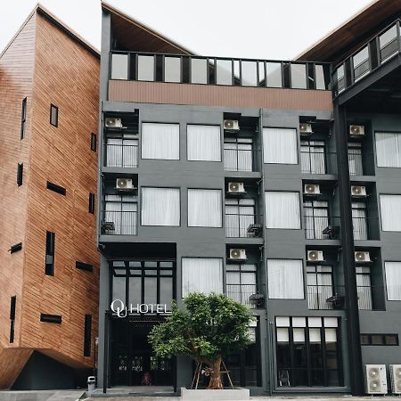 Ou Hotel Phitsanulok Buitenkant foto