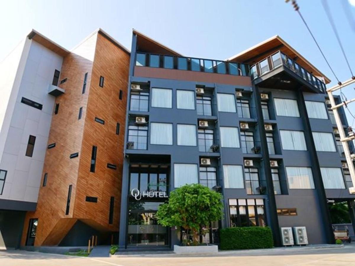 Ou Hotel Phitsanulok Buitenkant foto